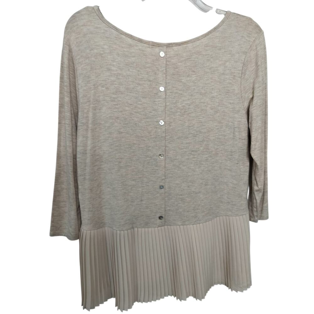 5374)Pebble &Stone L  Graton Beige Soft Knit Button Accent Cfn Pleated Hem Top